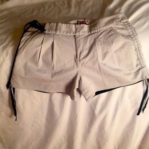 Juicy Couture size 6 shorts